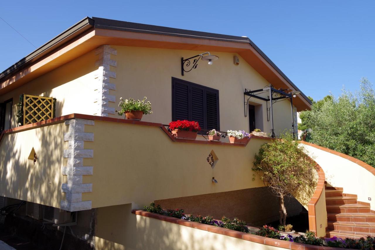 Balconcino Sugli Ulivi Bed and Breakfast Noto Eksteriør billede